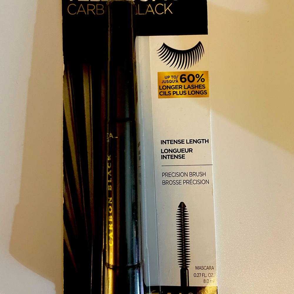 L’Oréal Telescopic Mascara Carbon Black up to 60% Longer Lashes